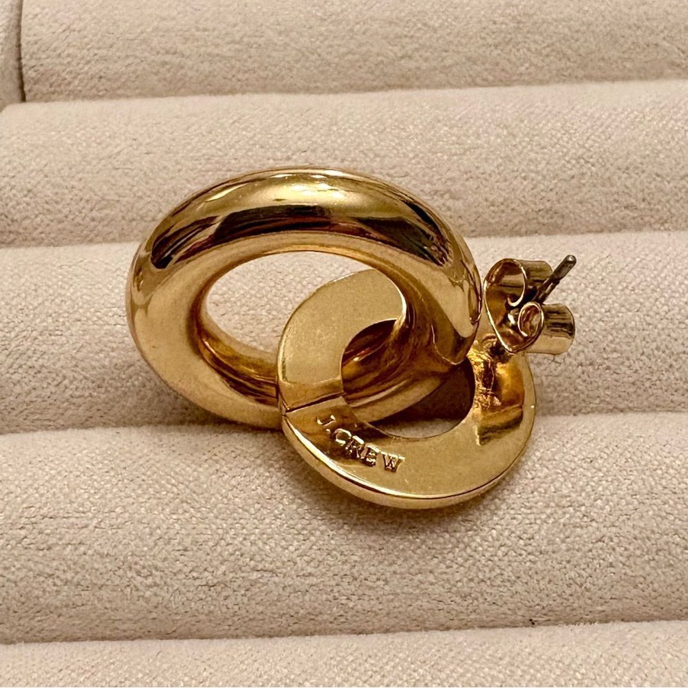 J.Crew | Front Facing Interlocking Hoops | 1” Len… - image 3